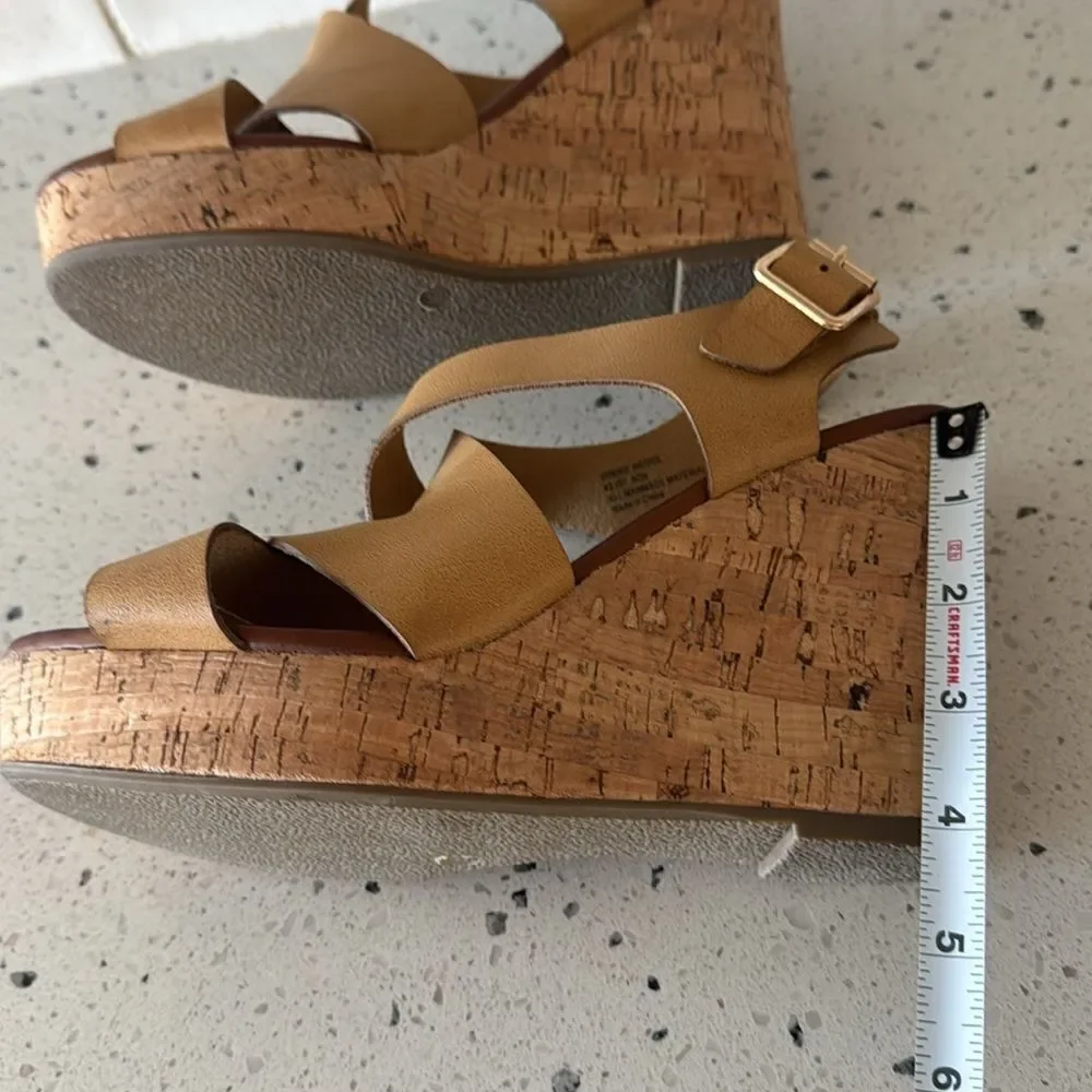 Seven7 Winnie Wedge Cork Natural Tan Vegan Leather Heeled Sandals Shoes size 9